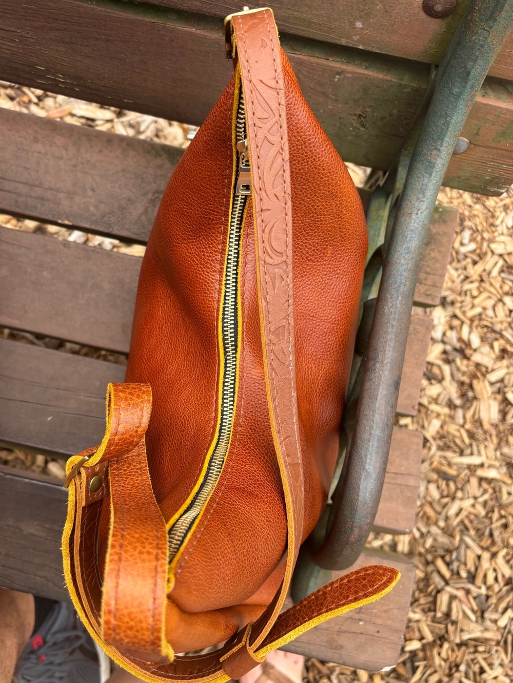 Portland Leather Goods Aspen Shoulder Bag in Sienna Bundle Crossbody strap